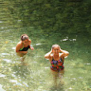 Meet your Posher, Elise